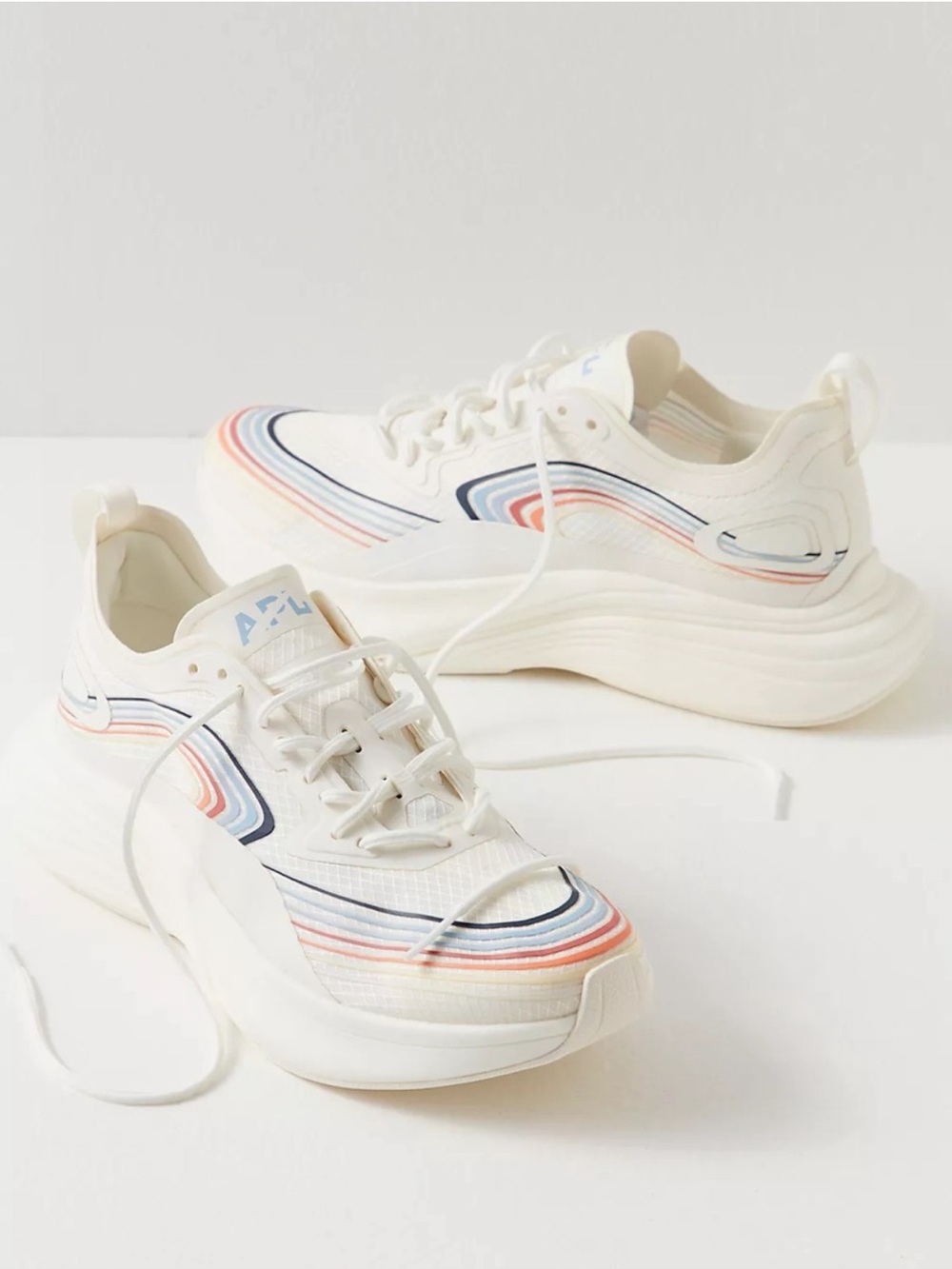 APL Women’s Streamline Ivory with Rainbow Stripes, Size: 7.5